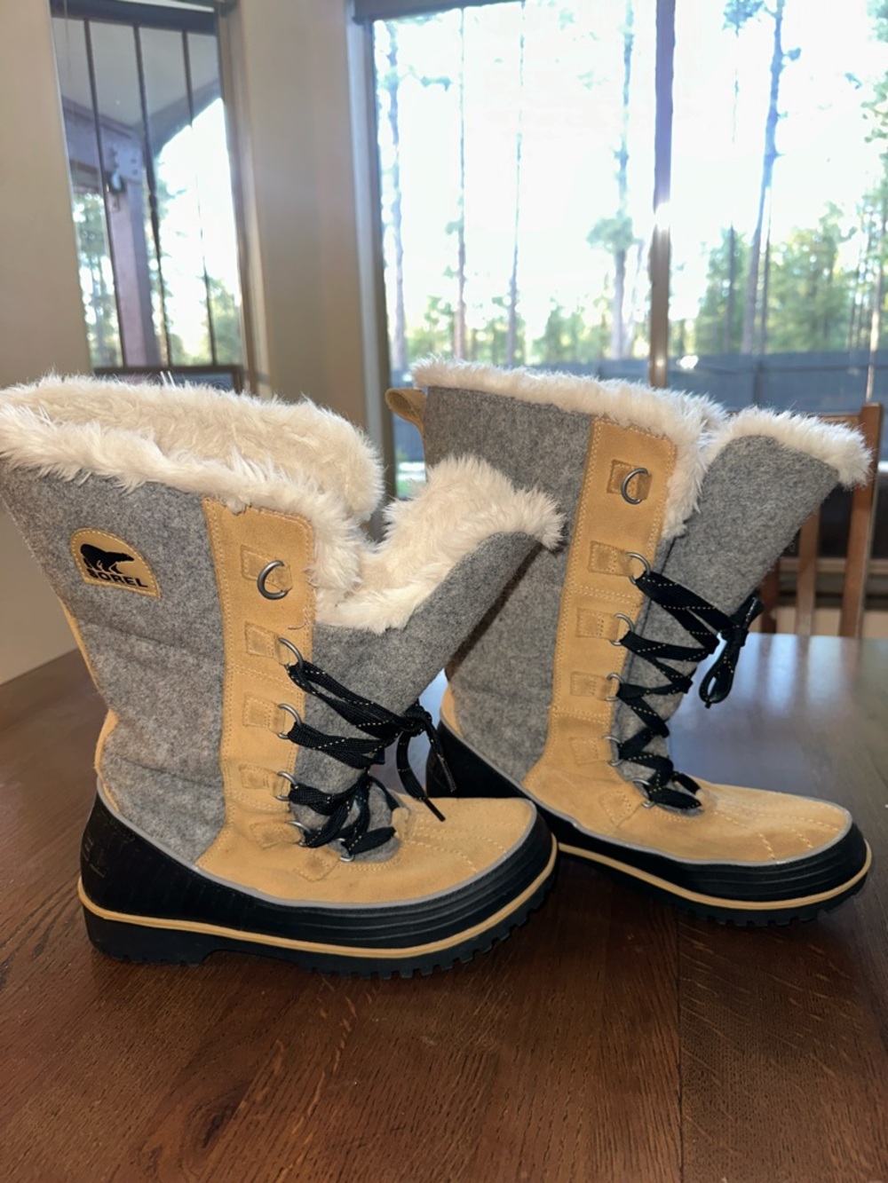 Sorel Tivoli High II Suede Gray Beige Winter Lace-Up Boots size 10.5 - Picture 3 of 10